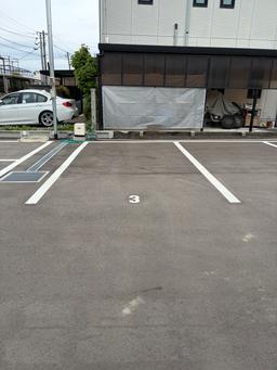 駐車場３.jpg